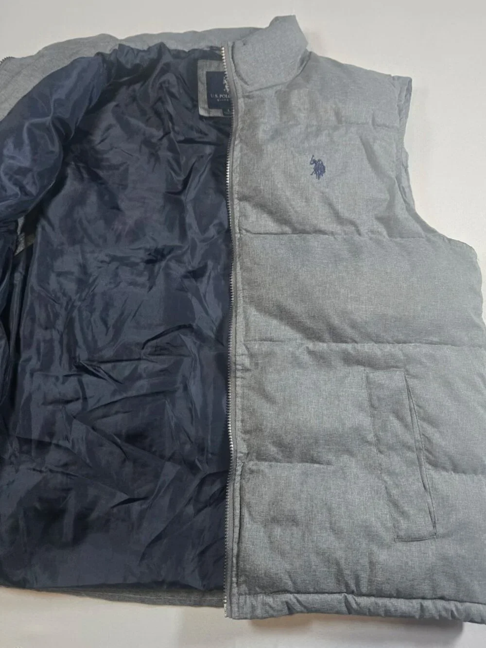 U.S. Polo Assn Men’s Gray Quilted Puffer Vest Full Zip Size Large L